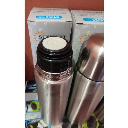 Garrafa Térmica Aço Inox: Água Gelada por Longos Períodos - 500ml